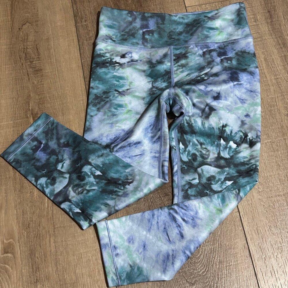 ATHLETA GIRL Blue High Rise Printed Chit Chat Capri Leggings Sz Large (12) ~EUC